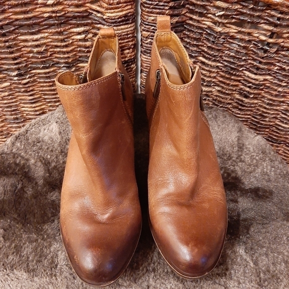Lucky Brand Basel Leather Ankle Booties Toffee Brown Women's 6M Zippers Boots - Picture 3 of 12